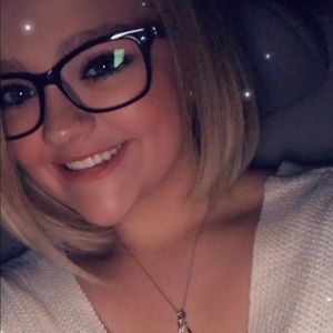 Meet your Posher, Breanna